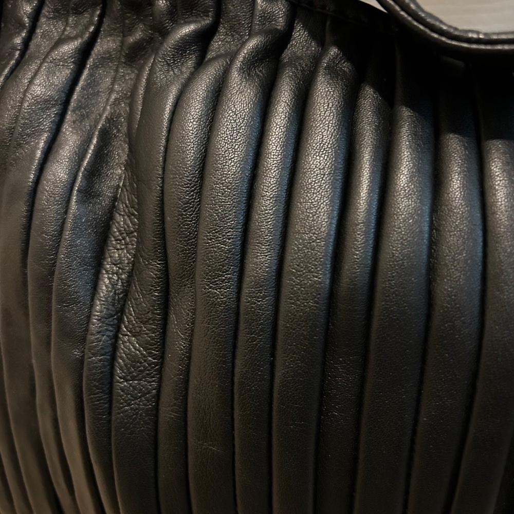 Leather handbag - Picture 3 of 6